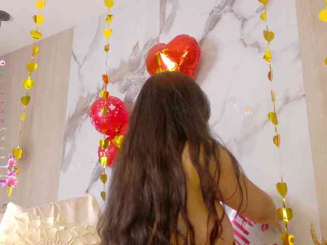 LindaSelena LindaSelena