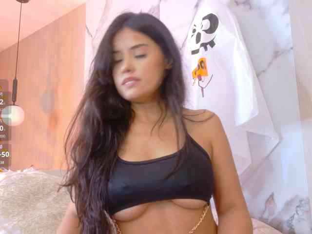 LindaSelena
