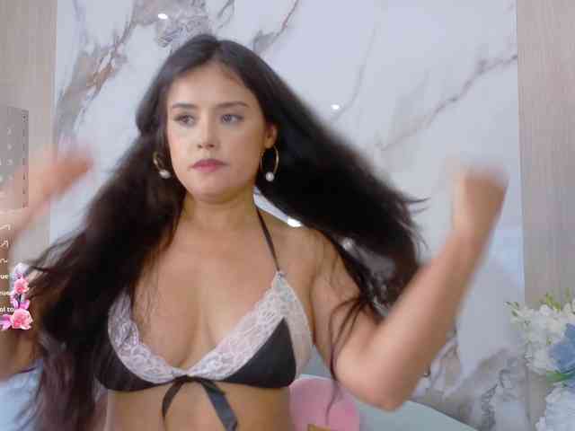 LindaSelena