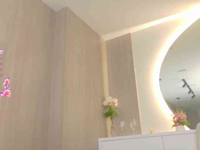 LindaSelena webcam