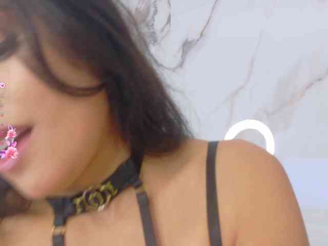 LindaSelena webcam