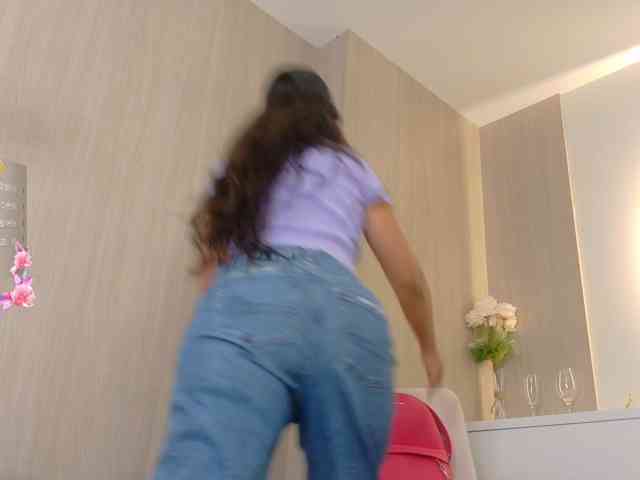 LindaSelena LindaSelena