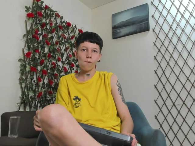LiamBrown09 live cam on BongaCams