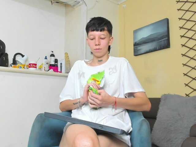 LiamBrown09 live cam on BongaCams