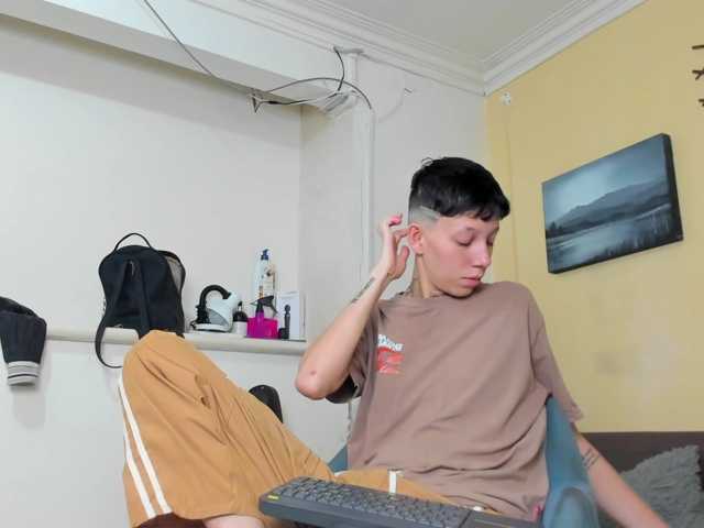 LiamBrown09 live cam on BongaCams