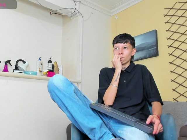 LiamBrown09 live cam on BongaCams