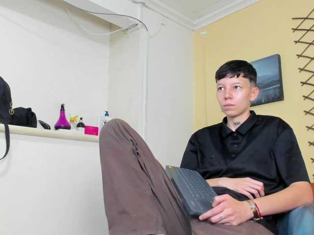 LiamBrown09 live cam on BongaCams