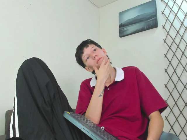LiamBrown09 live cam on BongaCams