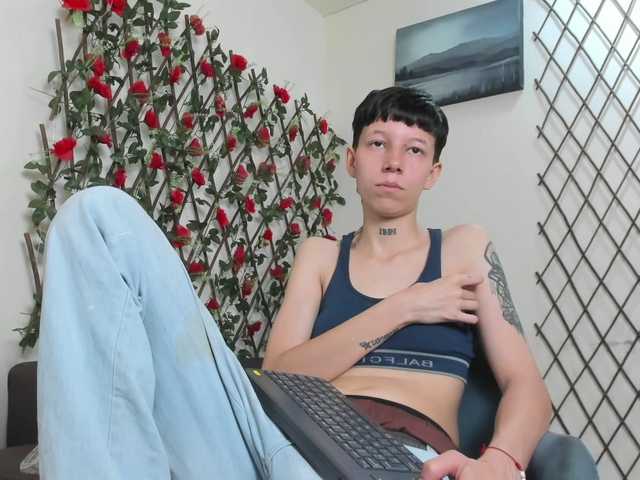 LiamBrown09 live cam on BongaCams