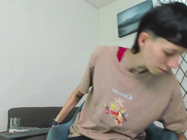 LiamBrown09 live cam on BongaCams