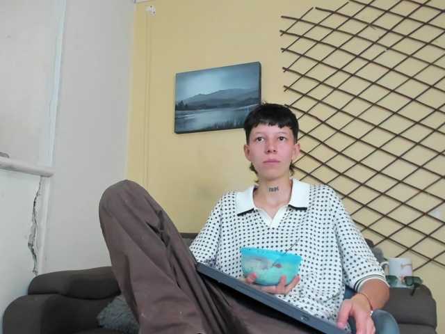 LiamBrown09 live cam preview