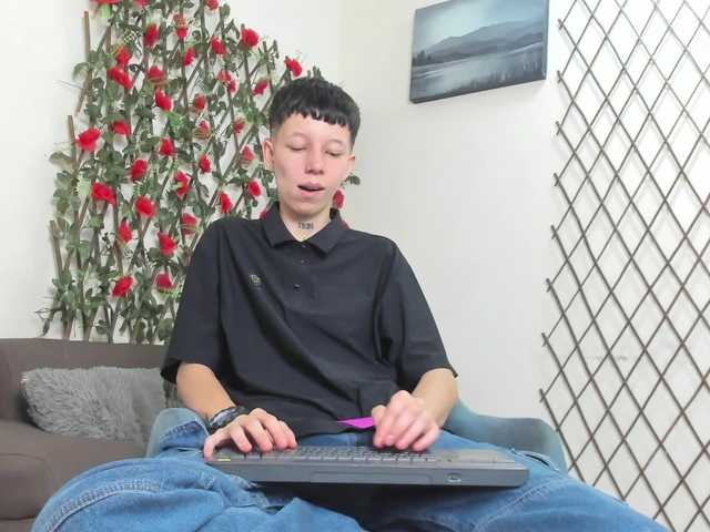 LiamBrown09 live cam on BongaCams