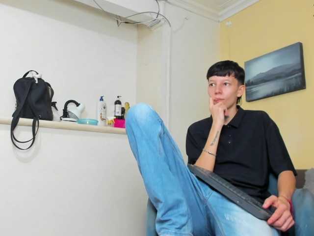 LiamBrown09 live cam on BongaCams