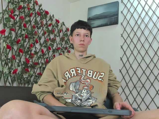 LiamBrown09 live webcam show