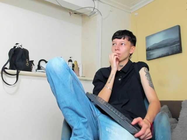 LiamBrown09 live cam on BongaCams