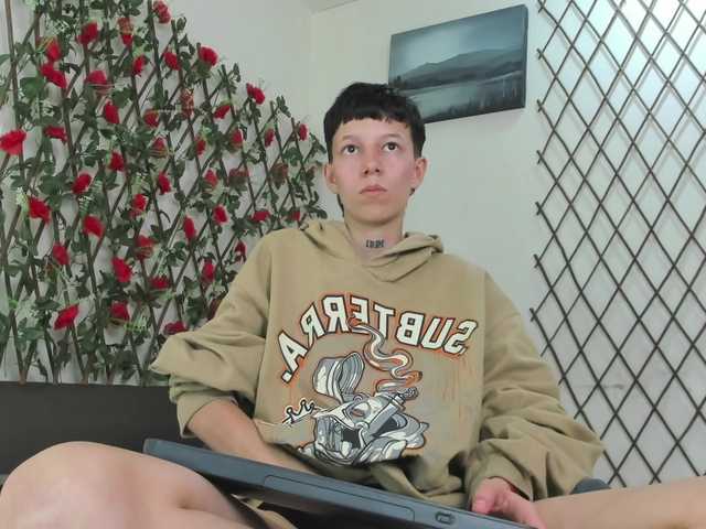 LiamBrown09 live webcam show