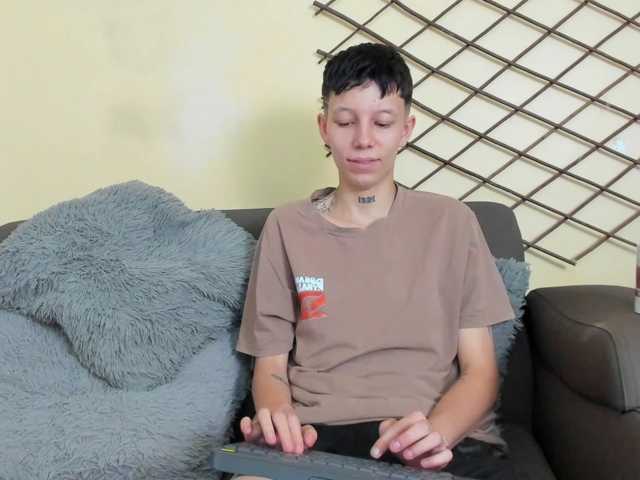 LiamBrown09 live cam on BongaCams