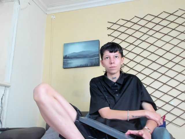 LiamBrown09 live cam preview