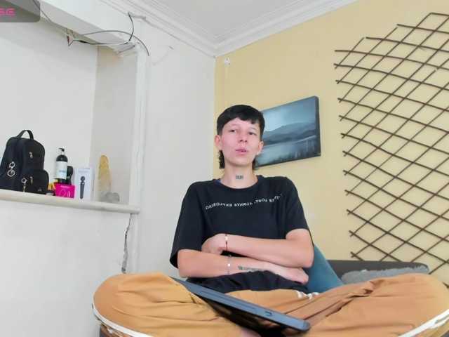 LiamBrown09 live cam on BongaCams