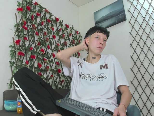 LiamBrown09 live cam on BongaCams
