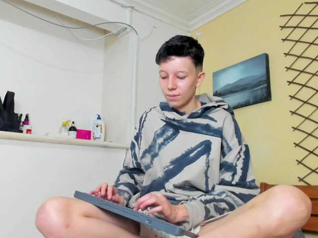 LiamBrown09 live cam on BongaCams