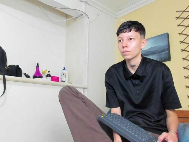 LiamBrown09 live cam preview