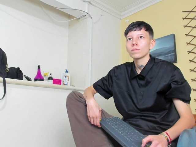 LiamBrown09 live cam on BongaCams