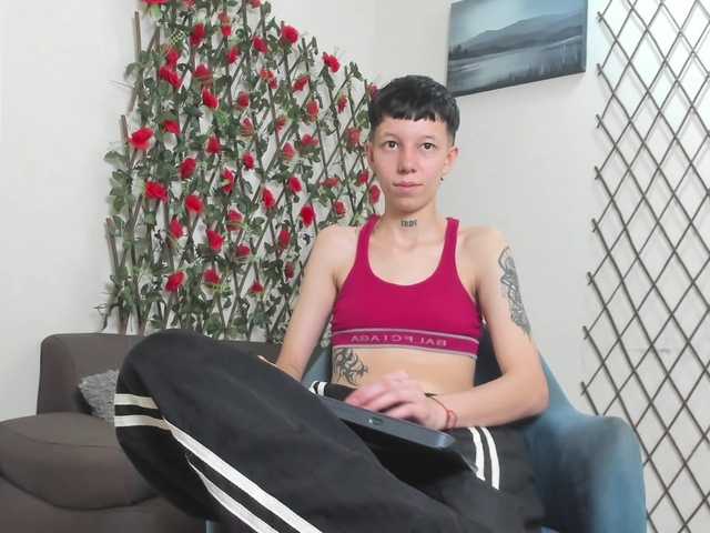 LiamBrown09 live cam on UnifiedCams