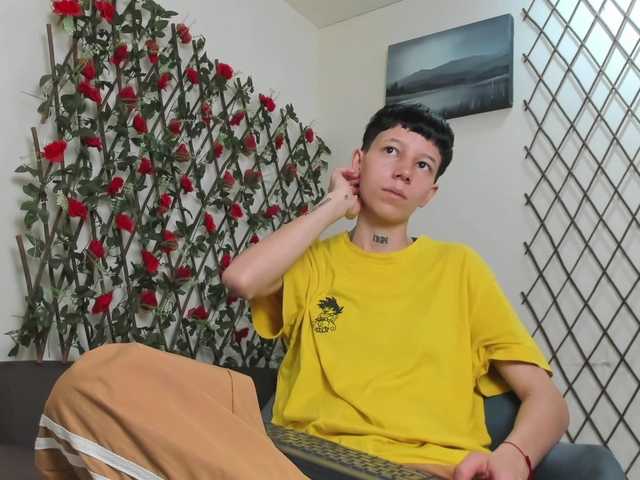 LiamBrown09 live webcam show
