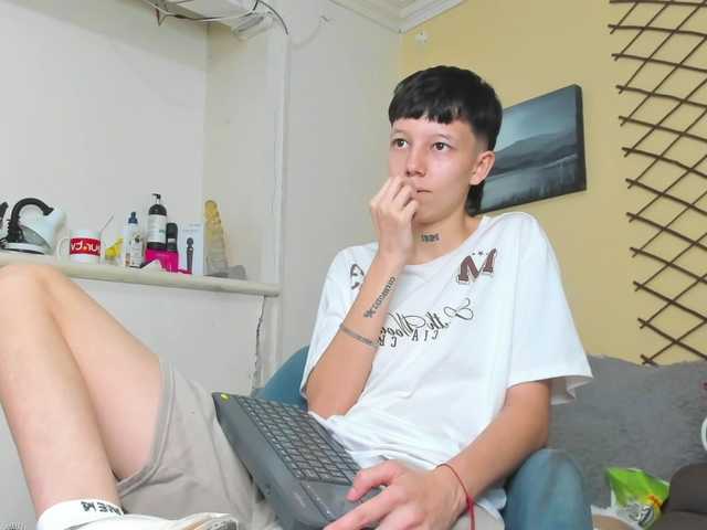 LiamBrown09 live cam on BongaCams