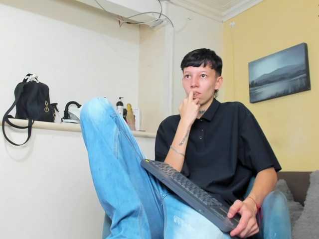 LiamBrown09 live cam on BongaCams