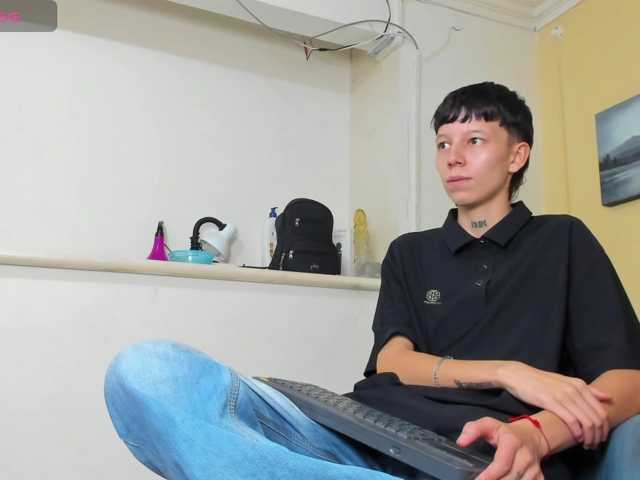 LiamBrown09 live cam on BongaCams