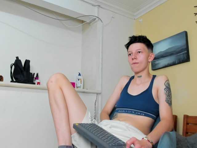 LiamBrown09 live cam on BongaCams