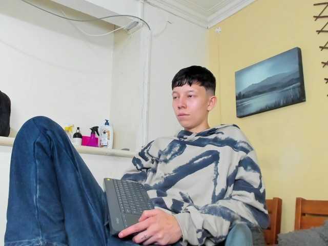 LiamBrown09 live cam on BongaCams
