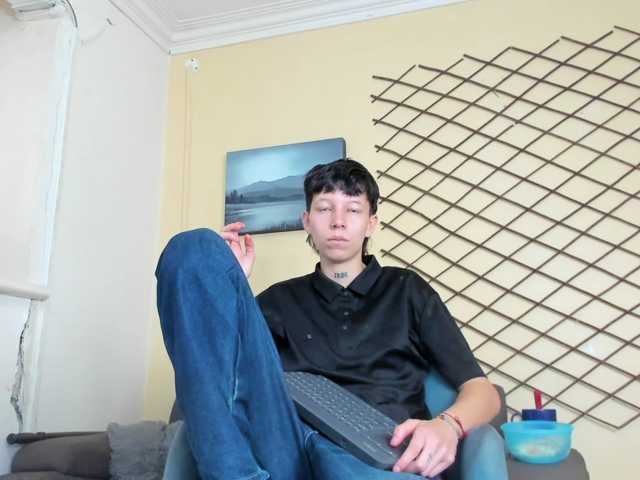 LiamBrown09 live cam preview