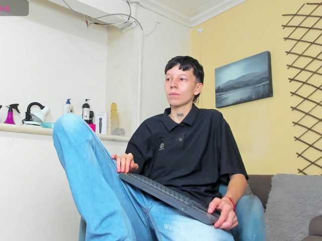 LiamBrown09 live cam on BongaCams