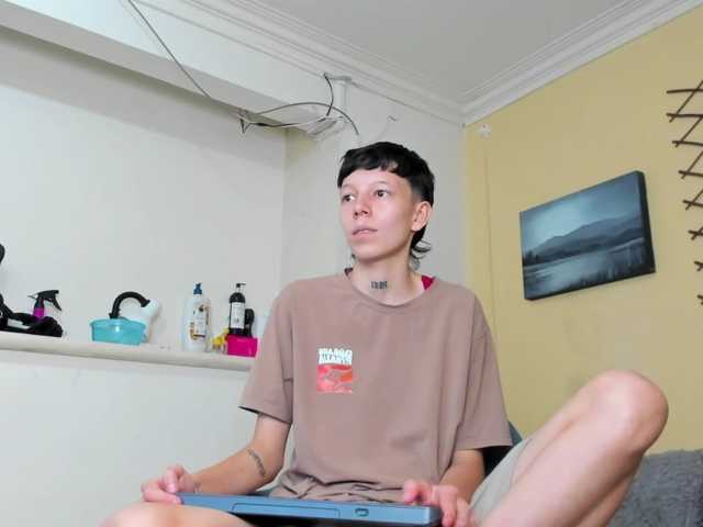 LiamBrown09 live cam on BongaCams
