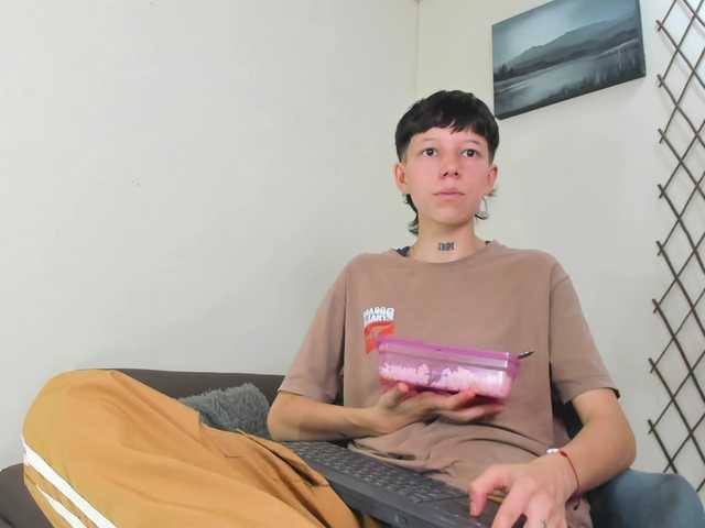 LiamBrown09 live cam on BongaCams