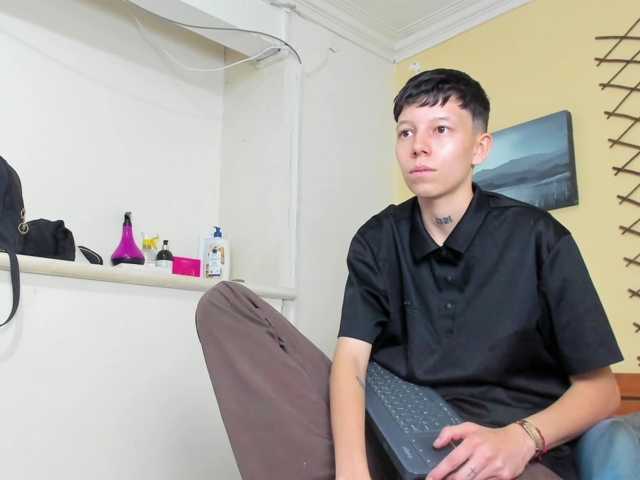 LiamBrown09 live cam on BongaCams