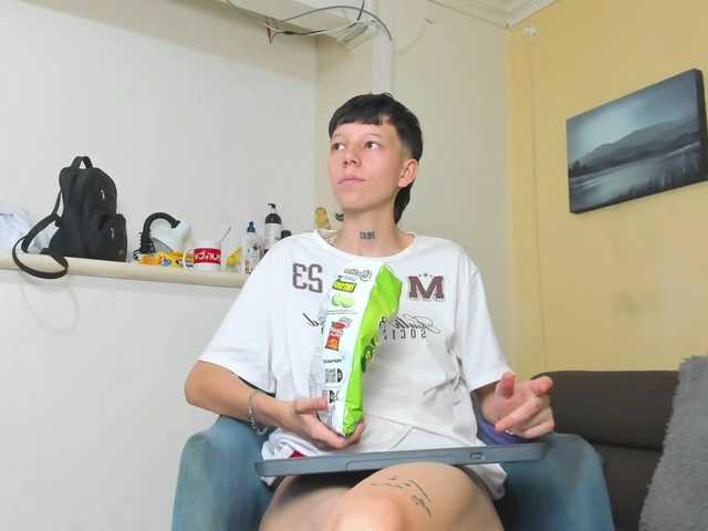LiamBrown09 live cam on BongaCams