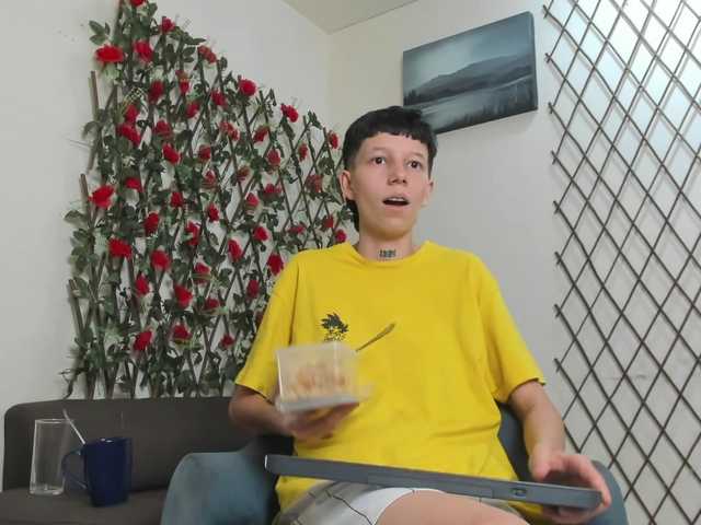 LiamBrown09 live cam on BongaCams