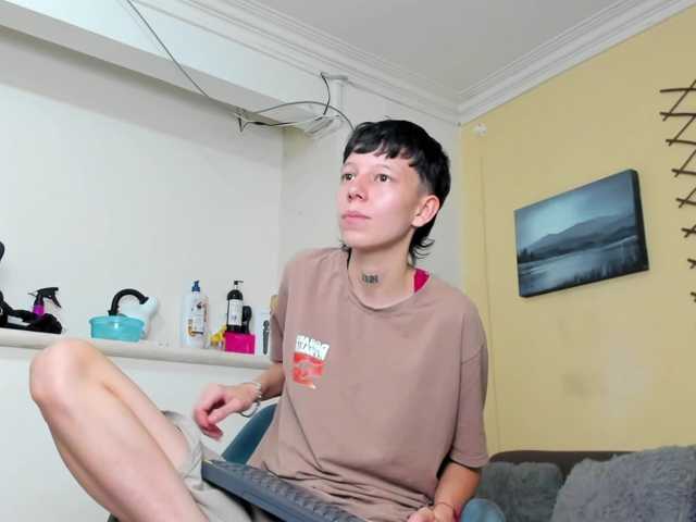 LiamBrown09 live cam on BongaCams