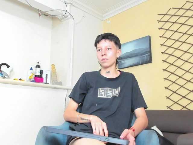 LiamBrown09 live cam on BongaCams