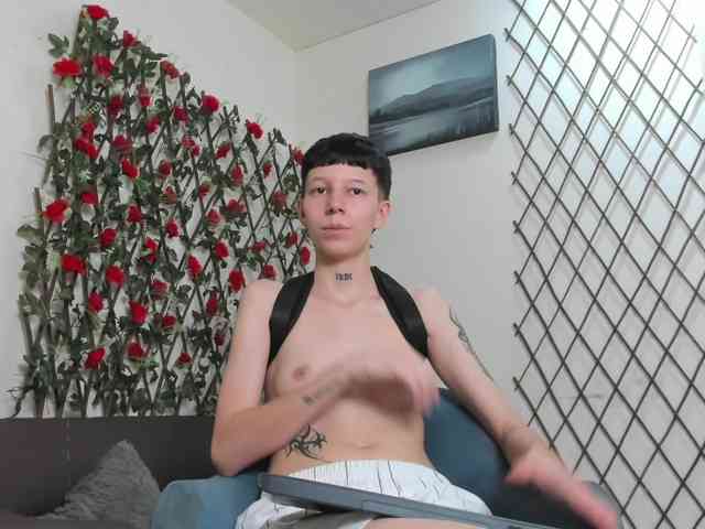 LiamBrown09 Sex Cam Show