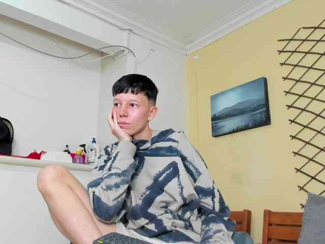 Modelo: LiamBrown09