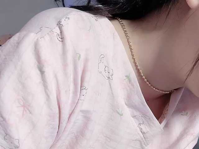 Sralet20 live cam on BongaCams