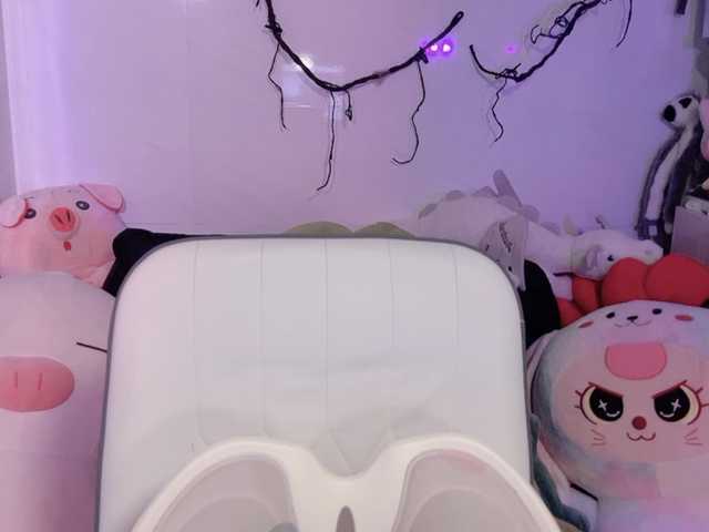 Sralet20 live cam on BongaCams