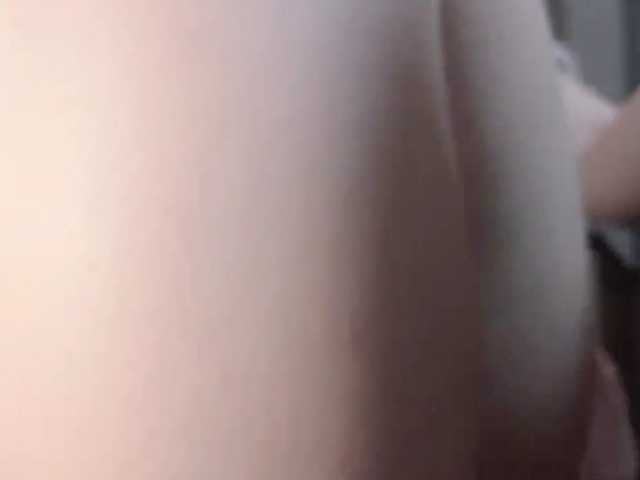 Sralet20 live cam on BongaCams