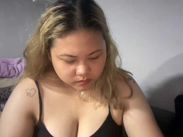 Sammieaa live webcam show