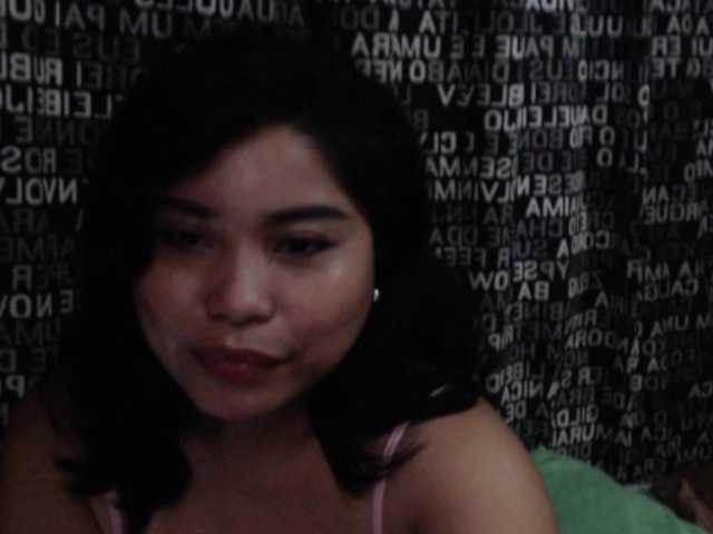 Meomi25 live cam on BongaCams